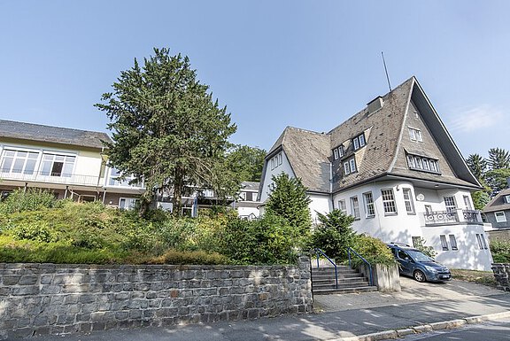 Haus_Zeppelin.jpg  